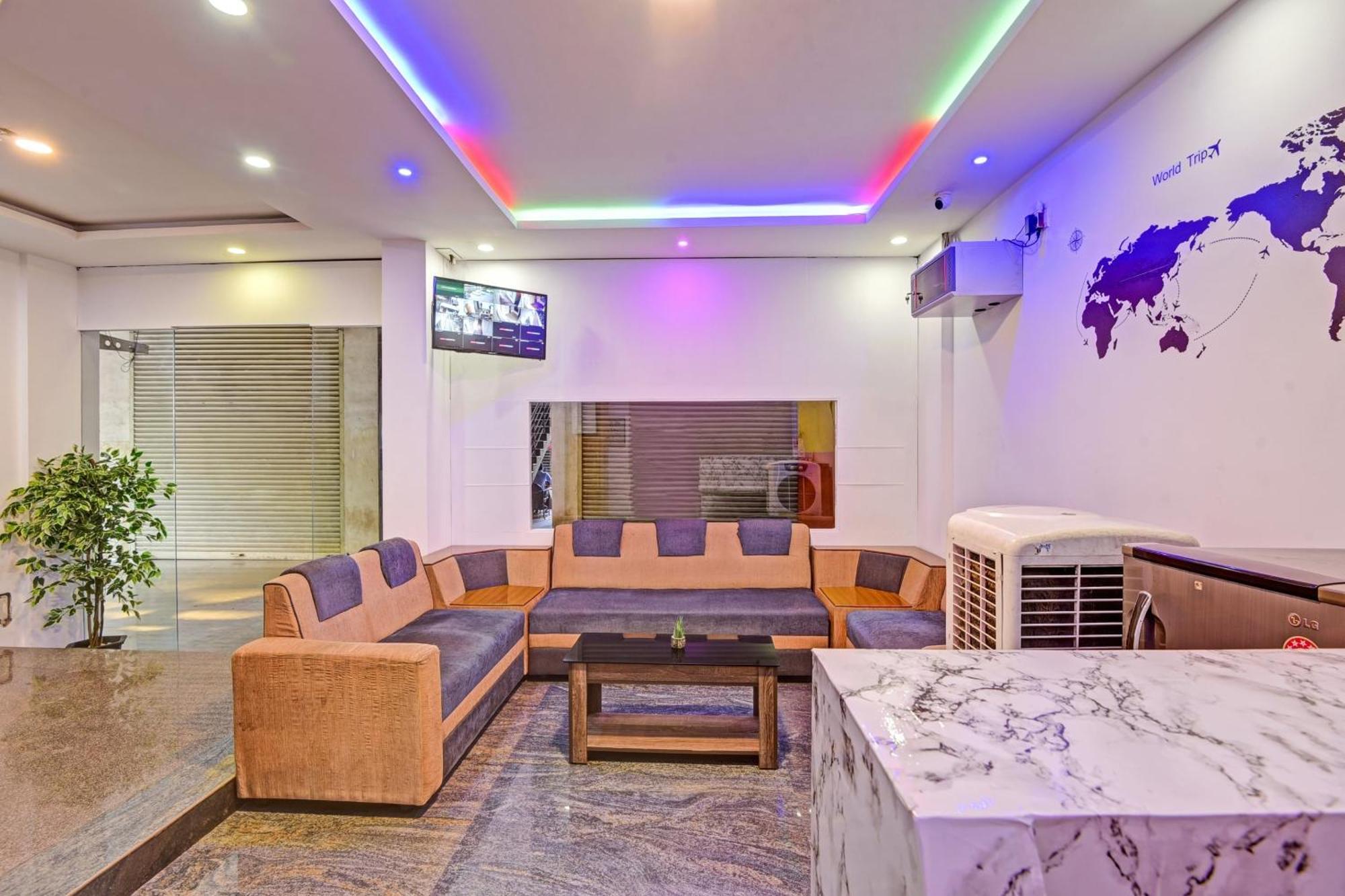 Collection O Express Suites Kakkayam Екстериор снимка